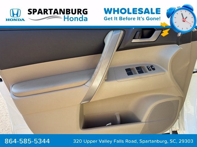 2010 Toyota Highlander SE