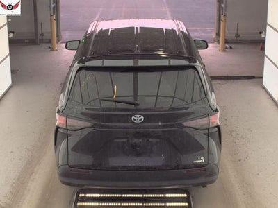 2024 Toyota Sienna LE 7 Passenger