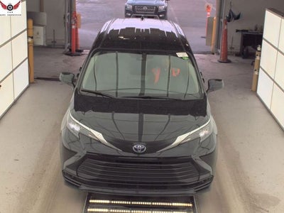 2024 Toyota Sienna LE 7 Passenger