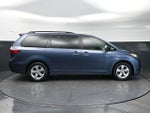 2017 Toyota Sienna LE 8 Passenger