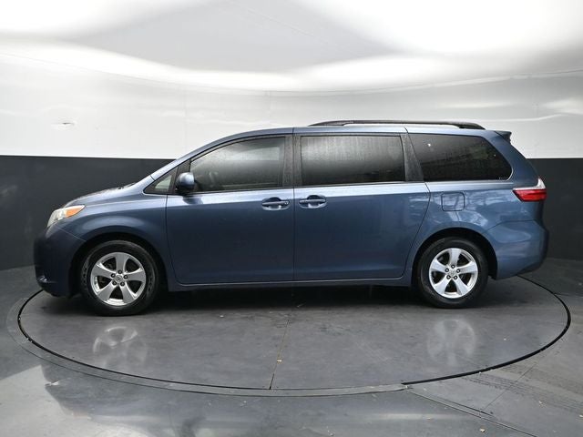 2017 Toyota Sienna LE 8 Passenger