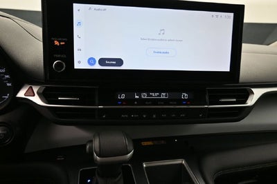 2025 Toyota Sienna XLE 8 Passenger