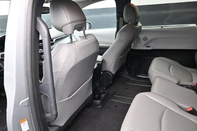2025 Toyota Sienna XLE 8 Passenger