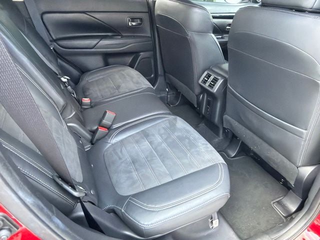 2020 Mitsubishi Outlander SE