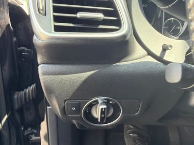 2017 INFINITI QX30 Base