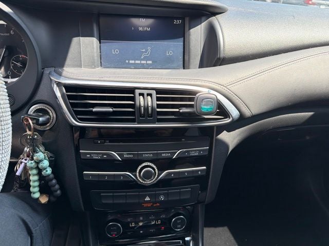 2017 INFINITI QX30 Base