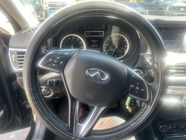 2017 INFINITI QX30 Base