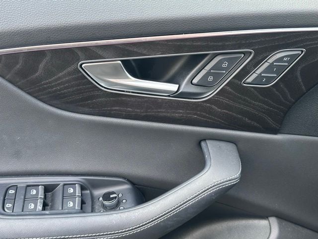 2023 Audi Q8 55 Prestige quattro