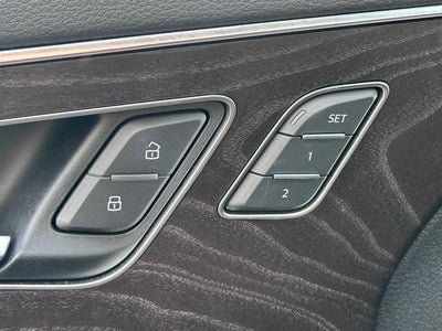 2023 Audi Q8 55 Prestige quattro