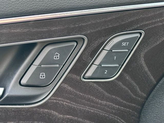 2023 Audi Q8 55 Prestige quattro