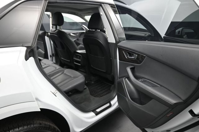 2023 Audi Q8 55 Prestige quattro