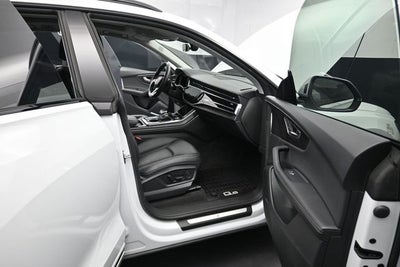 2023 Audi Q8 55 Prestige quattro