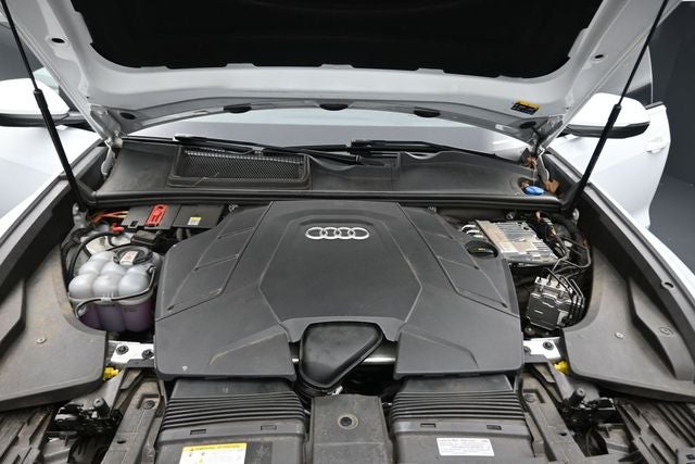 2023 Audi Q8 55 Prestige quattro