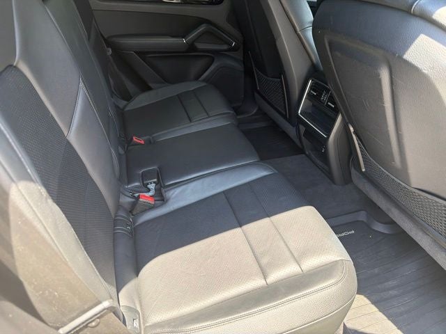 2020 Porsche Cayenne Base