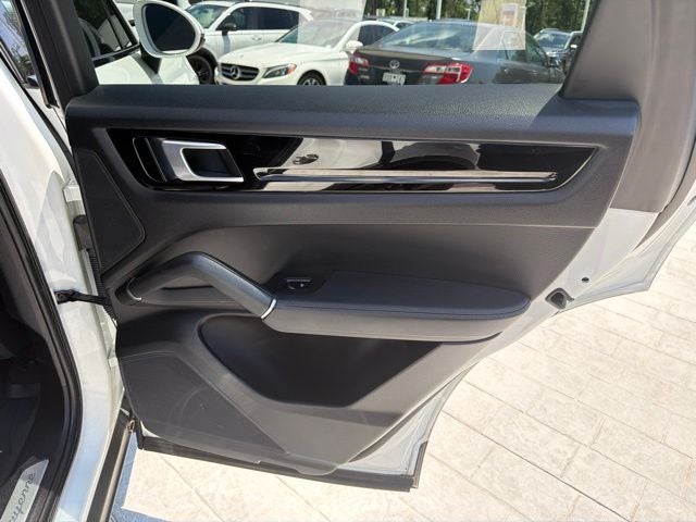 2020 Porsche Cayenne Base