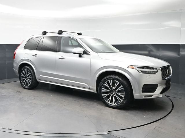 2022 Volvo XC90 T6 Momentum