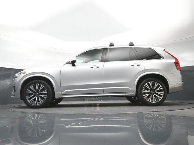 2022 Volvo XC90 T6 Momentum