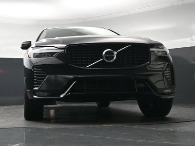 2023 Volvo XC60 B5 Plus Dark Theme
