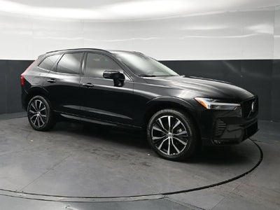 2023 Volvo XC60 B5 Plus Dark Theme