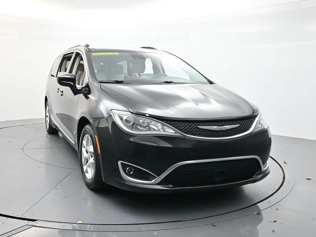 2017 Chrysler Pacifica Touring L Plus