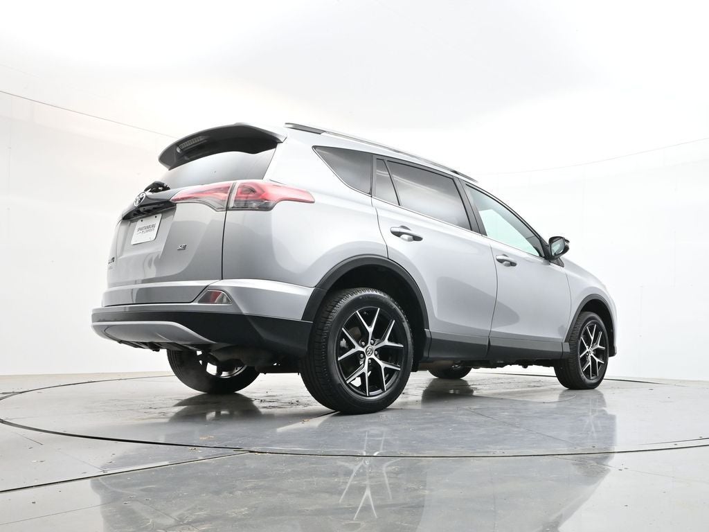 2016 Toyota RAV4 SE