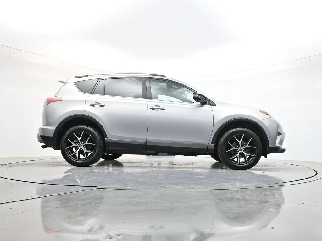 2016 Toyota RAV4 SE