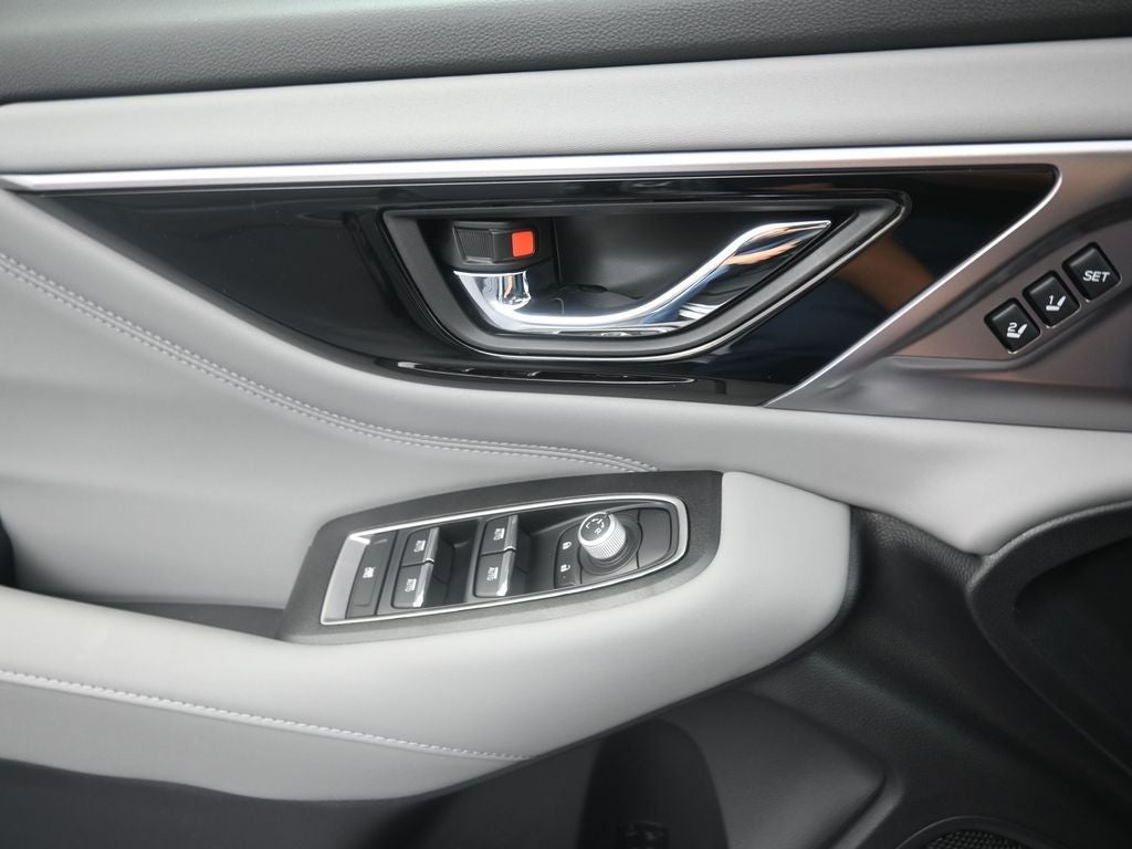 2025 Subaru Legacy Limited - Photo 12