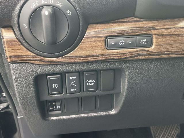 2017 Nissan Titan SL