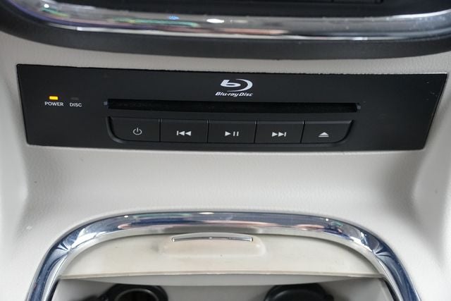 2016 Chrysler Town & Country Touring-L