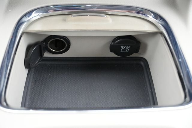 2016 Chrysler Town & Country Touring-L
