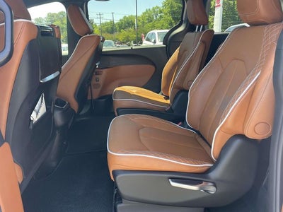 2026 Chrysler Pacifica Pinnacle