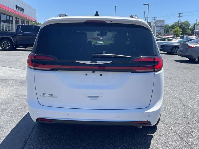 2026 Chrysler Pacifica Pinnacle
