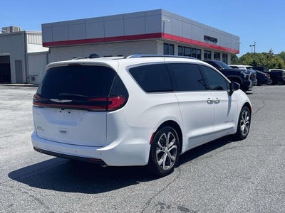 2026 Chrysler Pacifica Pinnacle