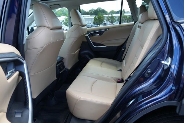 2020 Toyota RAV4 XLE Premium