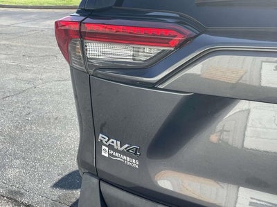 2020 Toyota RAV4 LE