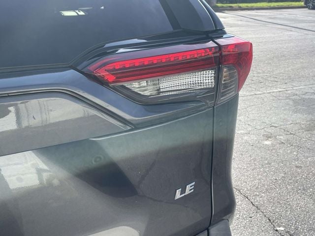2020 Toyota RAV4 LE