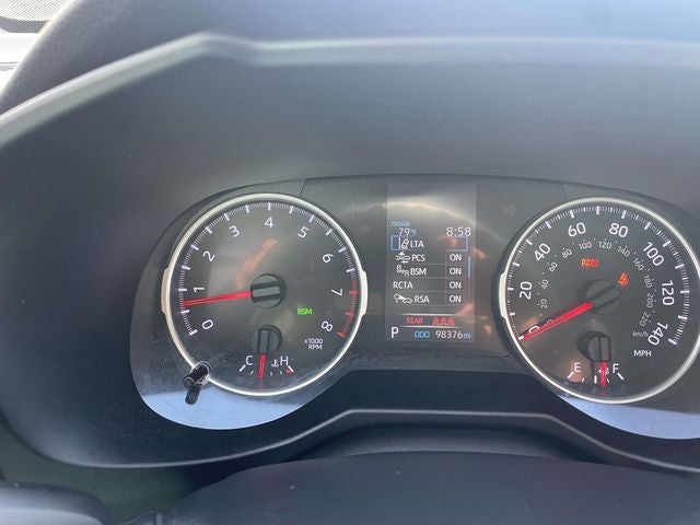 2020 Toyota RAV4 LE