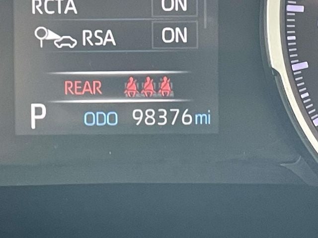 2020 Toyota RAV4 LE