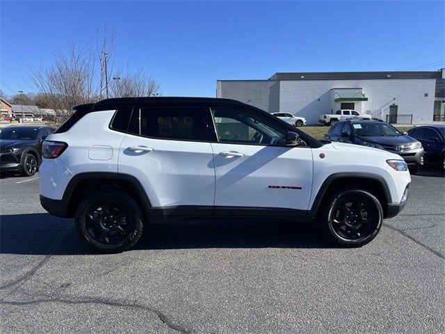 2023 Jeep Compass Trailhawk