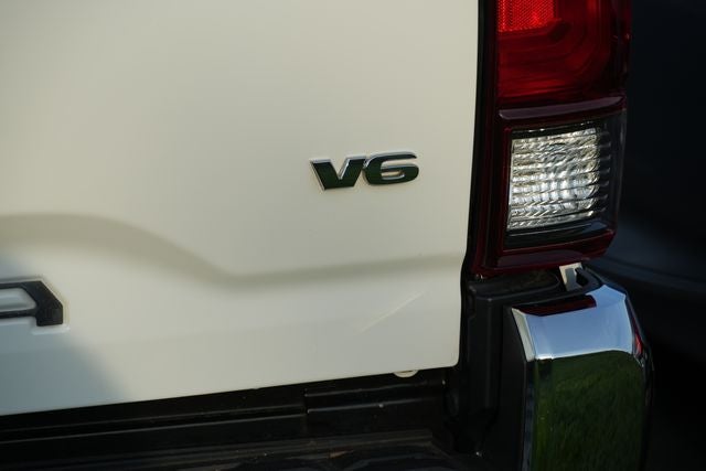 2022 Toyota Tacoma SR5 V6