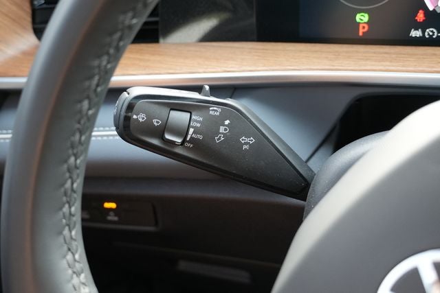 2025 Volkswagen Tiguan 2.0T SEL R-Line
