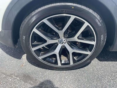 2016 Volkswagen Beetle 1.8T Dune