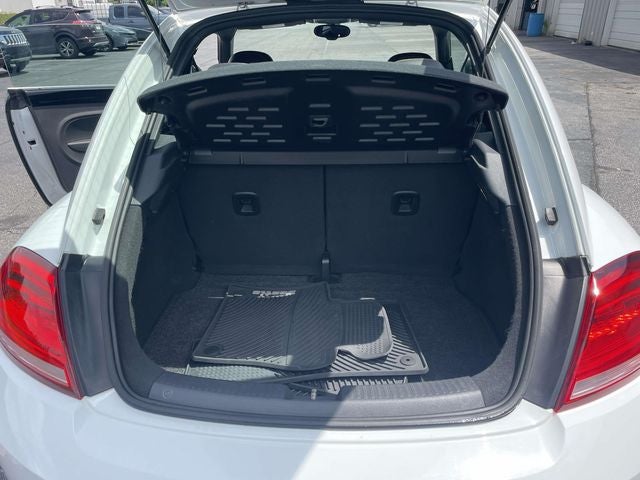 2016 Volkswagen Beetle 1.8T Dune