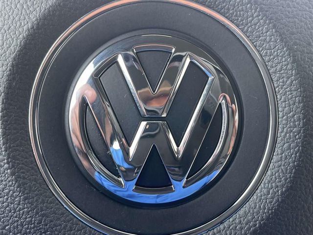 2016 Volkswagen Beetle 1.8T Dune