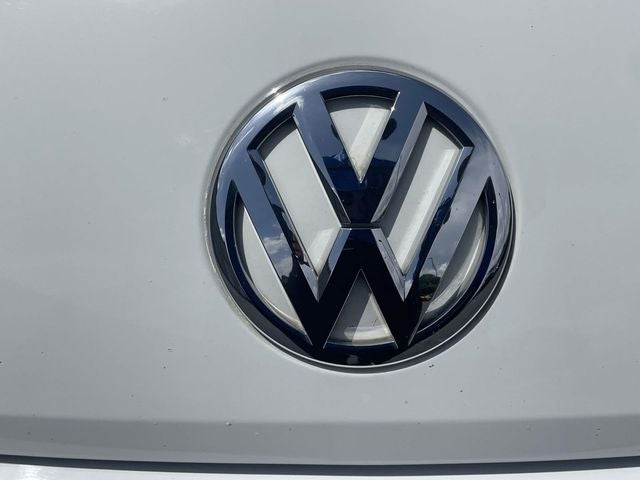 2016 Volkswagen Beetle 1.8T Dune
