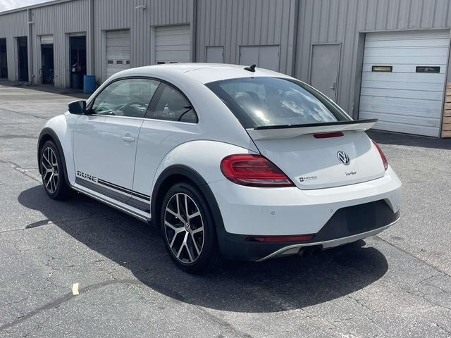 2016 Volkswagen Beetle 1.8T Dune