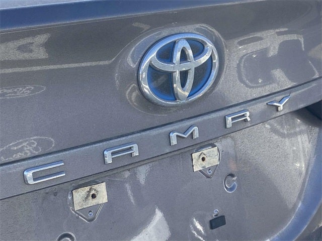 2022 Toyota Camry Hybrid XLE