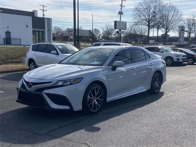2024 Toyota Camry SE