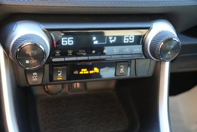 2025 Toyota RAV4 Hybrid XSE