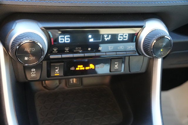 2025 Toyota RAV4 Hybrid XSE